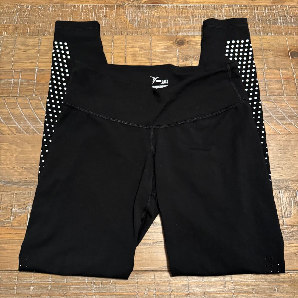 Old Navy Active Black Leggings Reflective Details Size Medium Gym Comfy Workout